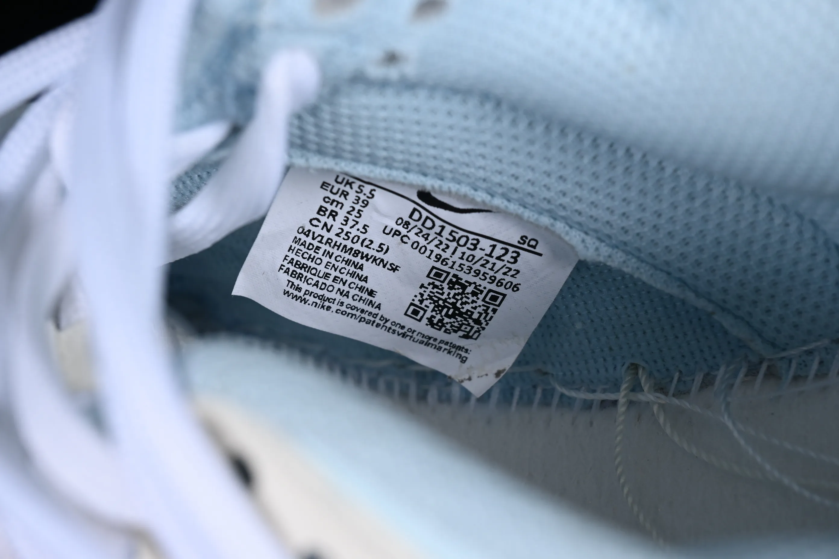 All categories Nk SB Dunk series Nk SB Dunk Low low-top sneakers Nk Dunk Low milk blue customized version of deconstructed strap casual sneakers DD1503-123
